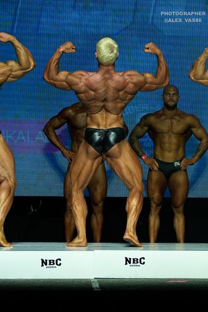 CLASSIC PHYSIQUE НОВИЧКИ